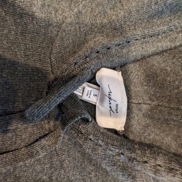 SOMA Hoodie - Picture 2 of 4